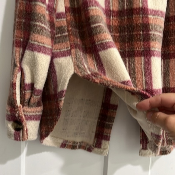 AE Plaid Fleece Shacket - Picture 4 of 4